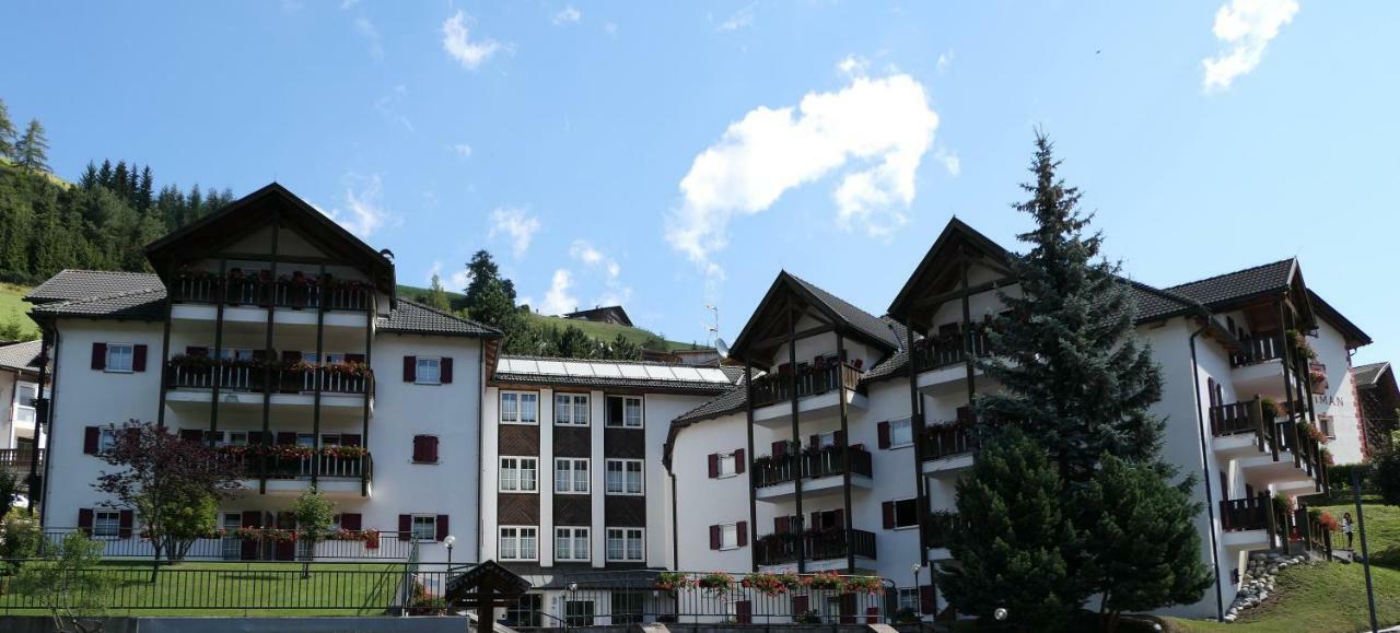 Apartments Casa Metz Santa Cristina Val Gardena エクステリア 写真