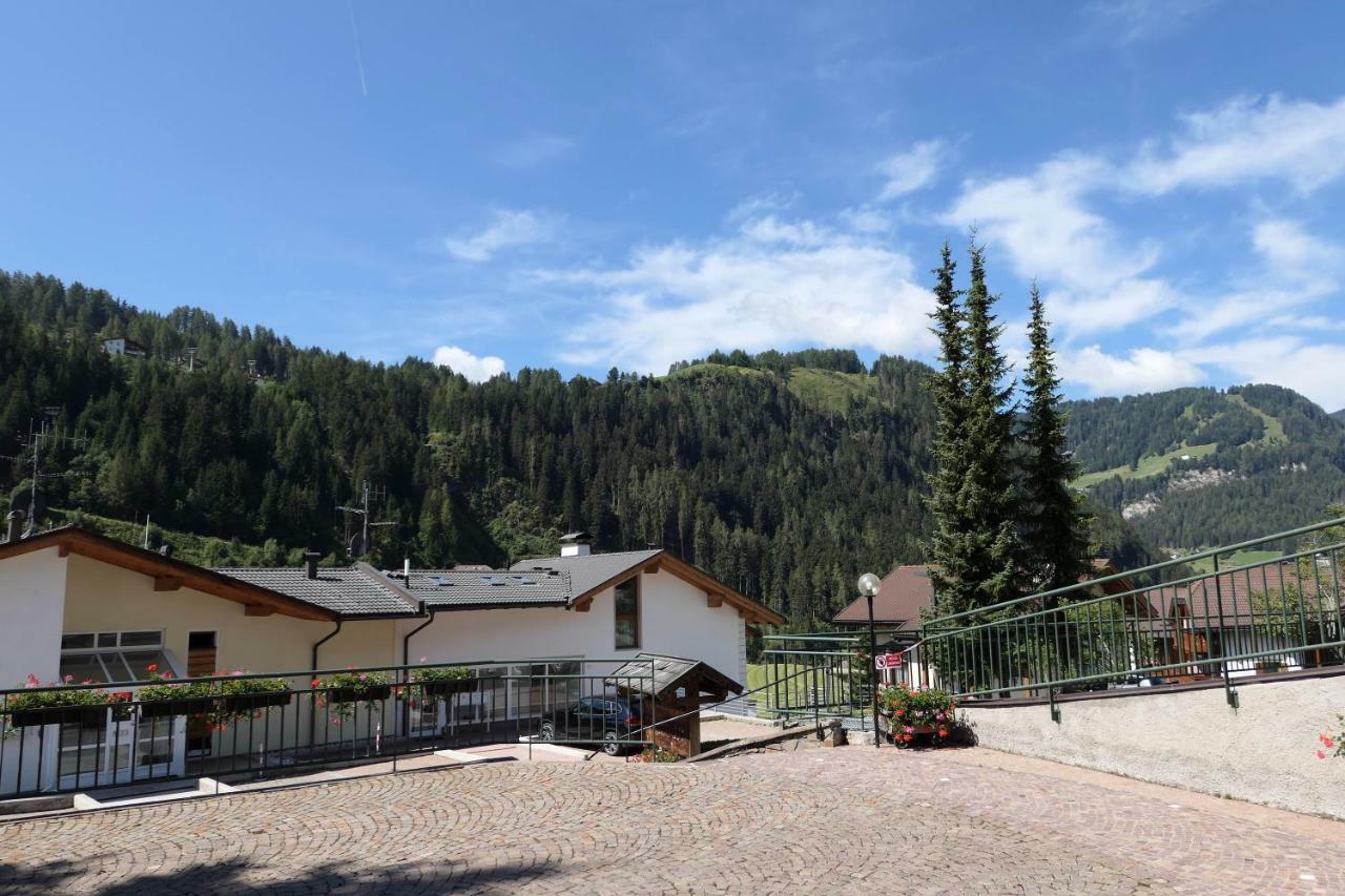 Apartments Casa Metz Santa Cristina Val Gardena エクステリア 写真